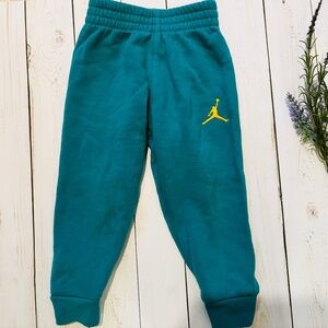 Boys 3t Nike Jordan sweatpants joggers teal
